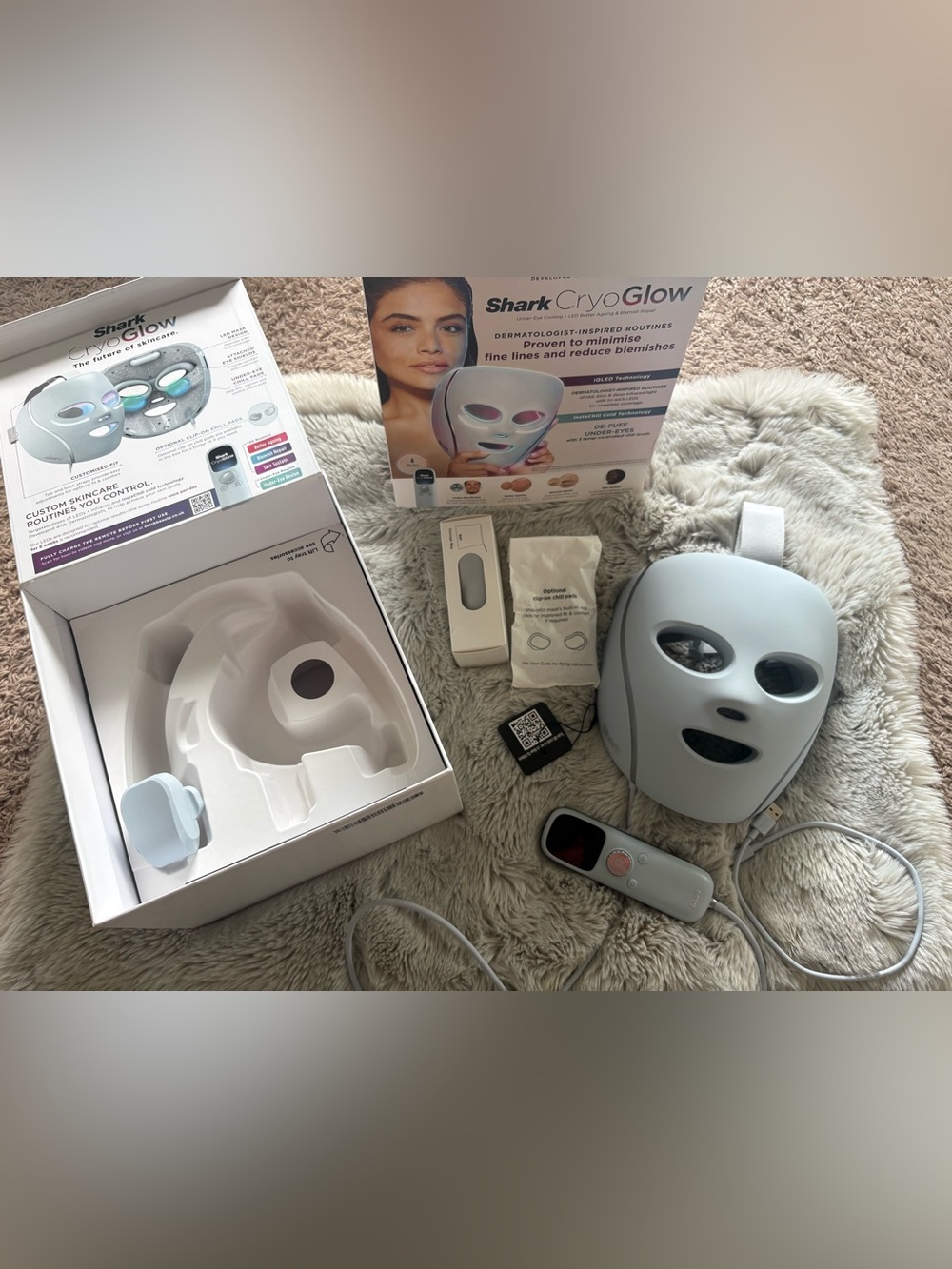Shark CryoGlow LED Face Mask Under-Eye Cooling Anti Aging & Blemish Repair